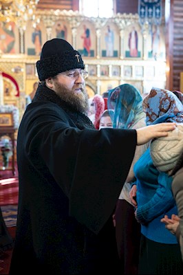 Митрополит Игнатий совершил Божественную литургию в храме в честь Сретения Господня г. Саратова