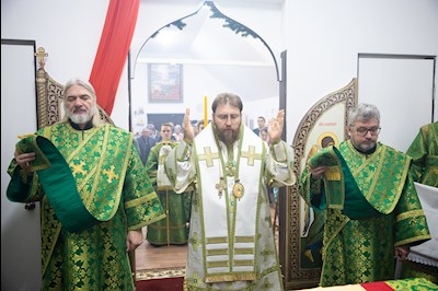 Митрополит Игнатий совершил Великое освящение храма преподобного Серафима Саровского р.п. Татищево и первую Божественную литургию в новоосвященном храме