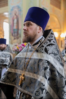Митрополит Игнатий совершил Литургию Преждеосвященных Даров в Покровском соборе г. Саратова