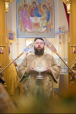 Митрополит Игнатий совершил Великое освящение храма святителя и Чудотворца Николая села Долгий Буерак Гагаринского района г. Саратова и Божественную литургию в новоосвященном храме
