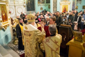 Божественная литургия в храме Сошествия Святого Духа г. Саратова