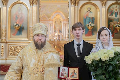 Митрополит Игнатий совершил таинство Венчания