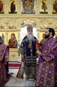 Божественная литургия в храме в честь Рождества Христова г.Саратова