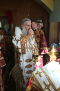 Митрополит Лонгин совершил Великое освящение Вознесенского храма Вознесенско-Пантелеимоновской церкви с. Усть-Курдюм