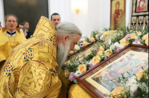 Божественная литургия в храме в честь Нерукотворного Образа Спасителя г. Саратова
