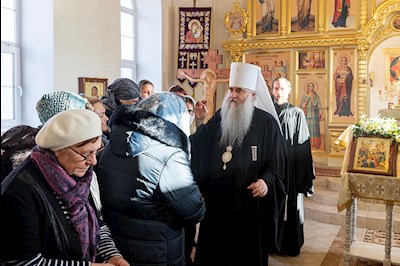 Божественная литургия в храме святых Царственных страстотерпцев г. Саратова