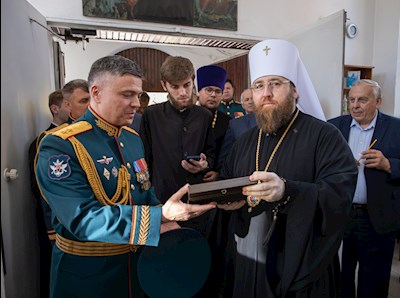 Митрополит Игнатий посетил церемонию выпуска офицеров ВВИМО