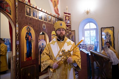 Митрополит Игнатий совершил Великое освящение храма святой блаженной Ксении Петербургской п. Красный Текстильщик и Божественную литургию в новоосвященном храме