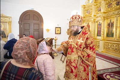 Митрополит Игнатий совершил Божественную литургию в храме святого апостола и евангелиста Иоанна Богослова г. Саратова