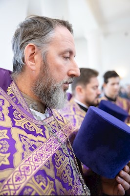 Митрополит Игнатий совершил Божественную литургию в храме Новомучеников и исповедников Саратовских г. Саратова