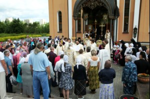 Божественная литургия в Свято-Алексиевском женском монастыре г.Саратова