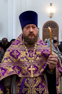 Божественная литургия в храме в честь святого равноапостольного великого князя Владимира г. Саратова