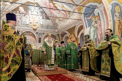 Всенощное бдение в Свято-Троицком кафедральном соборе г. Саратова
