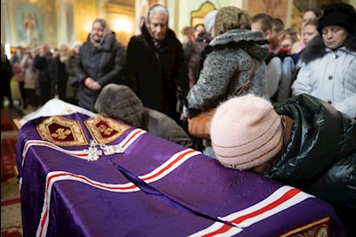 В Покровском соборе прошла торжественная встреча саратовских святителей