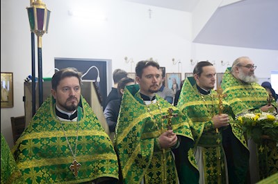 Митрополит Игнатий совершил Великое освящение храма преподобного Серафима Саровского р.п. Татищево и первую Божественную литургию в новоосвященном храме