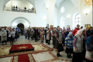 Божественная литургия в храме в честь Рождества Христова г.Саратова