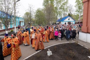 Божественная литургия в храме в честь Покрова Пресвятой Богородицы г. Петровска