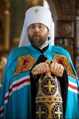Митрополит Игнатий совершил Божественную литургию в Крестовоздвиженском храме г. Хвалынска