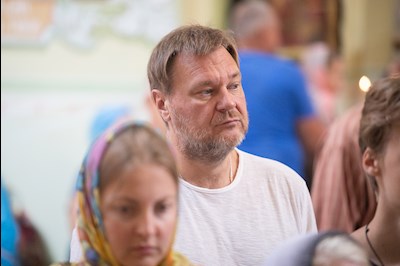 Митрополит Игнатий совершил Божественную литургию в Покровском соборе г. Саратова