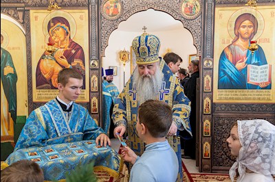 Божественная литургия в храме в честь Владимирской иконы Божией Матери с. Багаевка