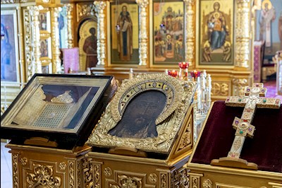 В Саратове и Покровске прошел автомобильный крестный ход со святынями Саратовской митрополии