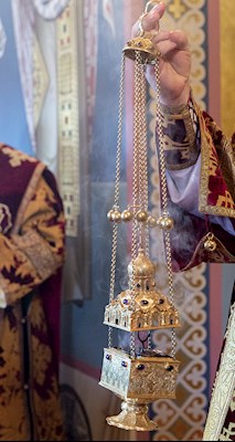 Божественная литургия в Свято-Троицком кафедральном соборе г. Саратова