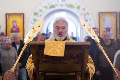 Митрополит Игнатий совершил Великое освящение храма святой блаженной Ксении Петербургской п. Красный Текстильщик и Божественную литургию в новоосвященном храме