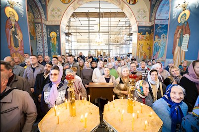 Митрополит Игнатий совершил Божественную литургию в Свято-Никольском мужском монастыре г. Саратова