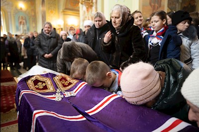 В Покровском соборе прошла торжественная встреча саратовских святителей