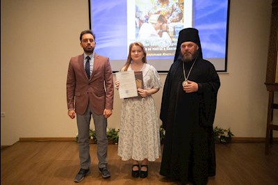 Митрополит Игнатий вручил дипломы выпускникам СПДС