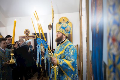 Митрополит Игнатий совершил Великое освящение храма в честь иконы Божией Матери «Спорительница хлебов» с. Кувыка и первую Божественную литургию в новоосвященном храме