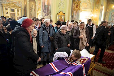 В Покровском соборе прошла торжественная встреча саратовских святителей