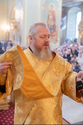 Митрополит Игнатий совершил Божественную литургию в Покровском соборе г. Саратова