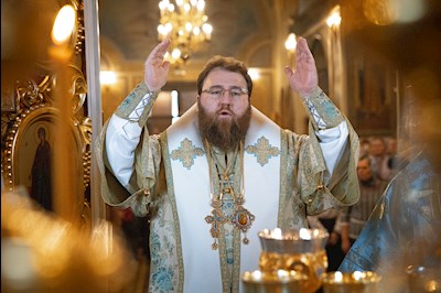 Митрополит Игнатий возглавил соборное архиерейское богослужение в Свято-Троицком кафедральном соборе г. Покровска (Энгельса)