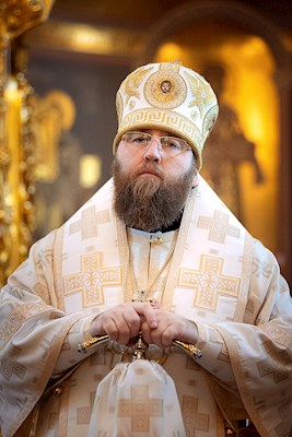 Митрополит Игнатий совершил Божественную литургию в Свято-Троицком кафедральном соборе Саратова