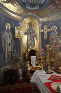 Митрополит Лонгин совершил Рождественское ночное богослужение