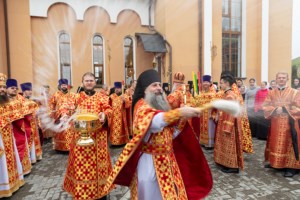 Божественная литургия в Свято-Алексиевском женском монастыре г. Саратова