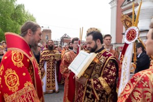 Состоялось соборное служение архиереев и духовенства Саратовской митрополии