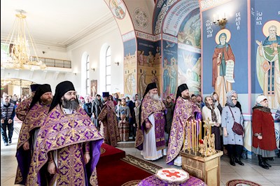 Божественная литургия в Свято-Никольском мужском монастыре г. Саратова