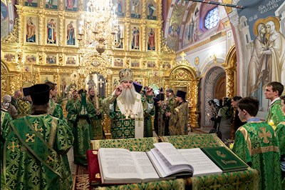 Всенощное бдение в Свято-Троицком кафедральном соборе г. Саратова