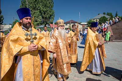 Божественная литургия в храме во имя святых первоверховных апостолов Петра и Павла г. Аткарска
