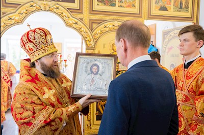 Митрополит Игнатий совершил Великое освящение храма Архангела Михаила с. Курдюм и первую Божественную литургию в новоосвященном храме