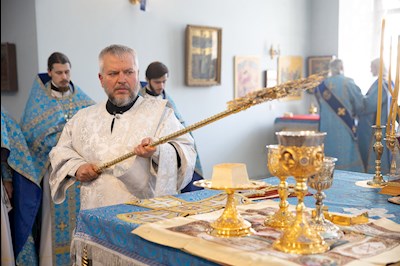 Митрополит Игнатий совершил Божественную литургию в Покровском храме г. Петровска