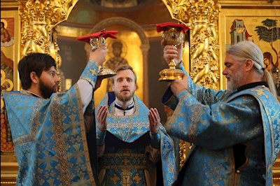 Митрополит Игнатий совершил Великую вечерню в соединении с Литургией святителя Иоанна Златоуста в Свято-Троицком кафедральном соборе г. Саратова