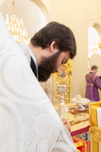 Божественная литургия в храме святителя Спиридона Тримифунтского г. Саратова