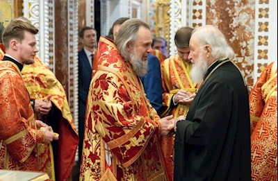 Митрополит Игнатий принял участие в Божественной литургии в Храме Христа Спасителя