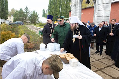 Митрополит Игнатий совершил Божественную литургию в храме святых мучениц Веры, Надежды, Любови и матери их Софии поселка Светлый