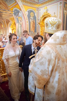 Митрополит Игнатий совершил Божественную литургию в Свято-Троицком кафедральном соборе Саратова
