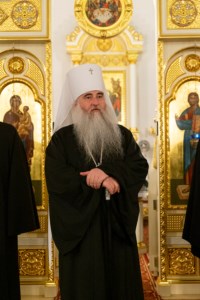 Литургия Преждеосвященных Даров, малое повечерие и утреня Великого Четвертка на Архиерейском подворье — в храме во имя святых равноапостольных Мефодия и Кирилла при СГУ