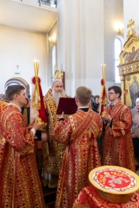 Божественная литургия в храме великомученика Георгия Победоносца г. Саратова